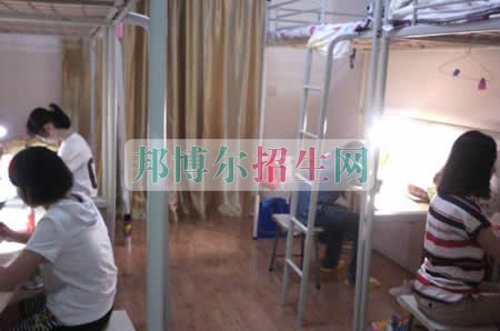 上海外國語大學(xué)賢達(dá)經(jīng)濟人文學(xué)院宿舍條件