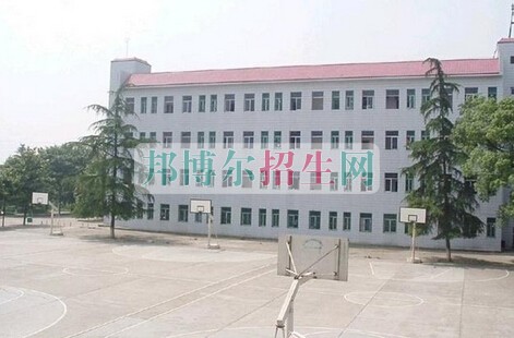 廉江衛(wèi)生職業(yè)技術學校