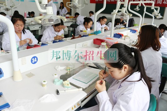 中?？谇会t(yī)學怎么考大專