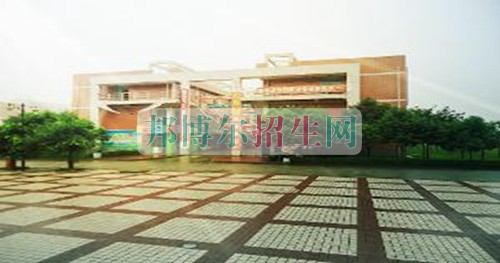 成都動漫設(shè)計(jì)與制作學(xué)校哪里好