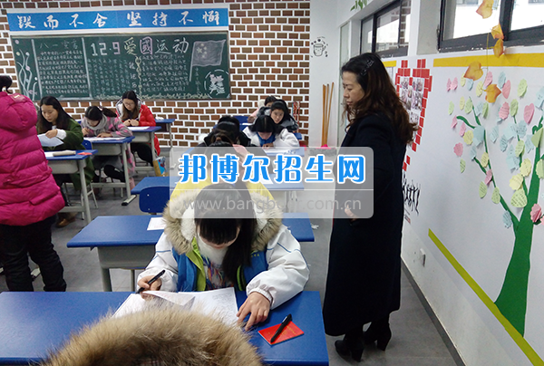 畢節(jié)醫(yī)學(xué)高等專(zhuān)科學(xué)校抓考風(fēng)、嚴(yán)考紀(jì)、提質(zhì)量