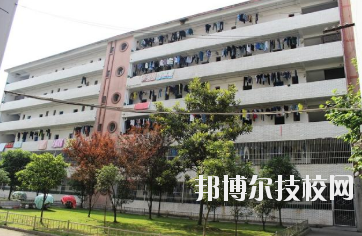 江西輕工業(yè)高級技工學校2020年報名條件、招生要求、招生對象