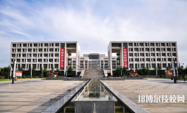陜西商貿(mào)學(xué)院附屬中職校2020年報(bào)名條件、招生要求、招生對象 