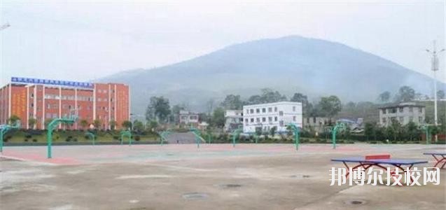 正安中等職業(yè)學校2020年報名條件、招生要求、招生對象