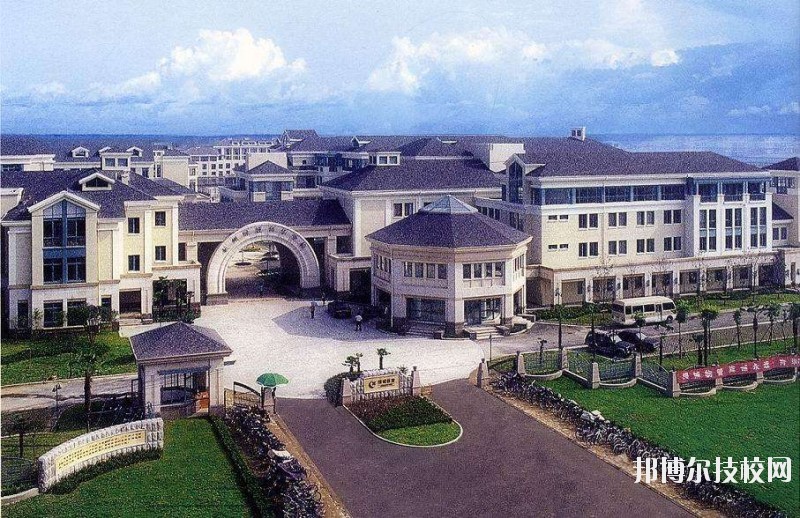 成都市育華職業(yè)學(xué)校2020年報(bào)名條件、招生要求、招生對象