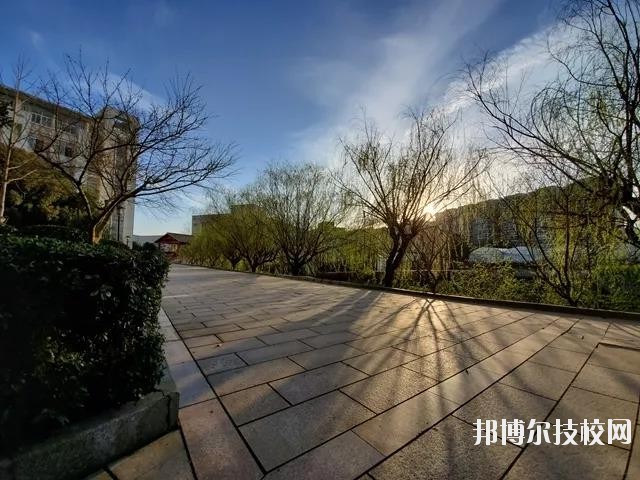北侖職業(yè)高級(jí)中學(xué)2020年報(bào)名條件、招生要求、招生對(duì)象
