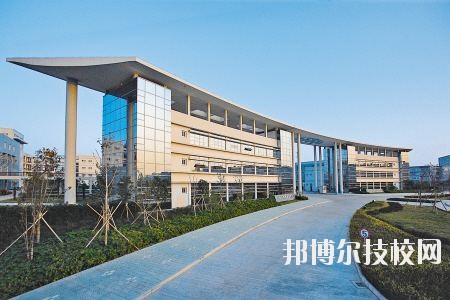 鄞州職業(yè)教育中心學校2020年報名條件、招生要求、招生對象
