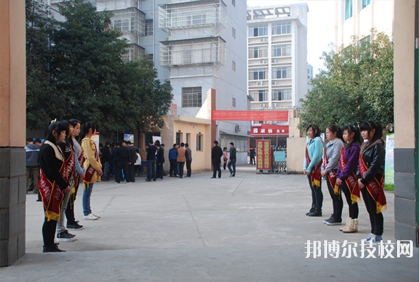 江西電子工業(yè)中等專業(yè)學(xué)校2020年報(bào)名條件、招生要求、招生對(duì)象
