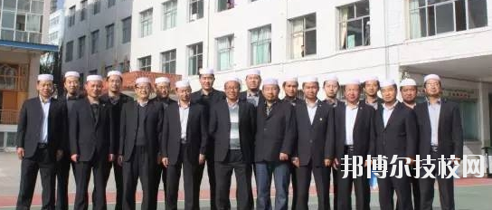 臨夏外國語學(xué)校2020年報名條件、招生要求、招生對象