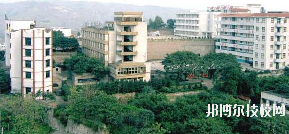 重慶綦江職業(yè)教育中心學(xué)校怎么樣、好不好