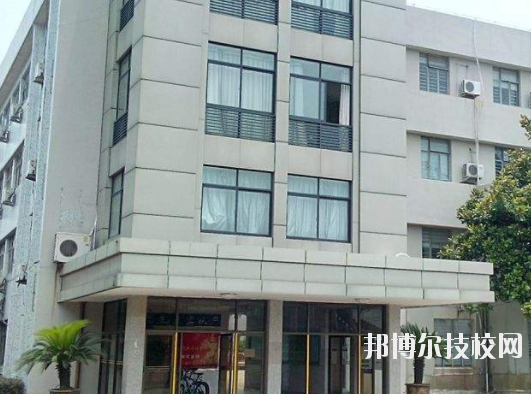 寧海高級(jí)職業(yè)技術(shù)中心學(xué)校怎么樣、好不好