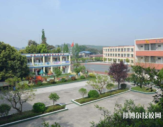 重慶巴南職業(yè)教育中心學(xué)校怎么樣、好不好