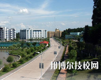 重慶益民技工學(xué)校2020年報(bào)名條件、招生要求、招生對(duì)象