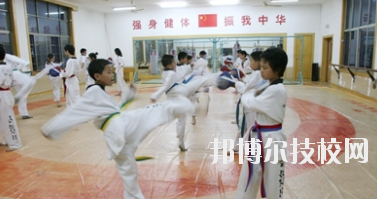 嘉峪關(guān)體育運(yùn)動學(xué)校2020年報(bào)名條件、招生要求、招生對象