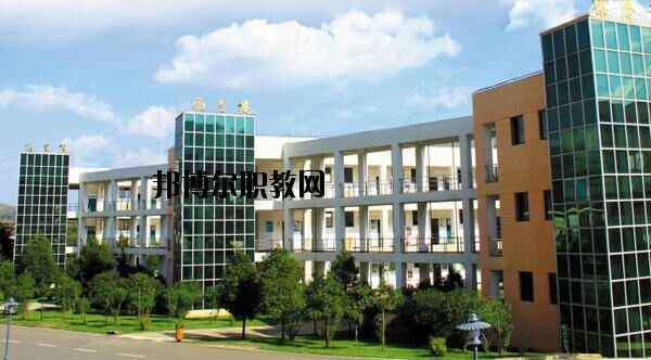昆明機(jī)電工程學(xué)校2020年報(bào)名條件、招生要求、招生對象