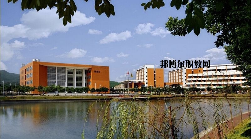 仙桃新亞電腦中等職業(yè)學(xué)校2020年報名條件、招生要求、招生對象