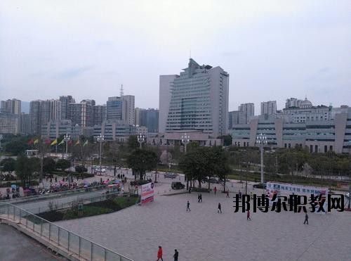 達州中醫(yī)學(xué)校2020年報名條件、招生要求、招生對象