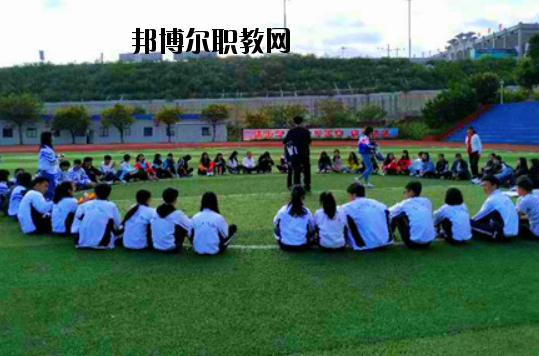 肇慶商務(wù)技工學(xué)校2020年報名條件、招生要求、招生對象