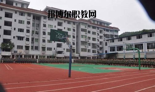 南充中等專業(yè)學(xué)校2020年報(bào)名條件、招生要求、招生對(duì)象