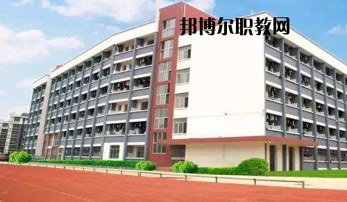 廣西商業(yè)技師學(xué)院2020年報(bào)名條件、招生要求、招生對(duì)象
