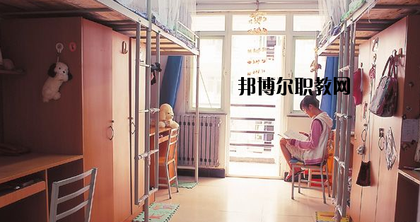 西安培華學(xué)院附屬職業(yè)中等專(zhuān)業(yè)學(xué)校2020年宿舍條件 