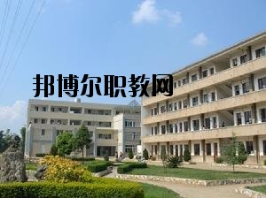 祿豐縣職業(yè)高級中學(xué)2020年報名條件、招生要求、招生對象