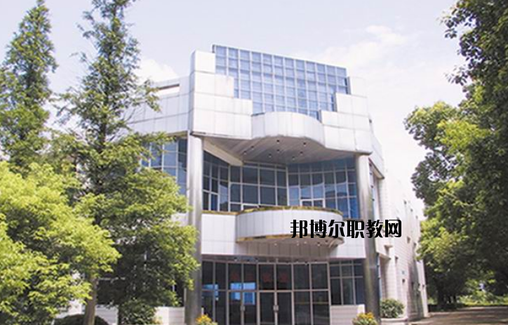 江西民政學(xué)校2020年報名條件、招生要求、招生對象