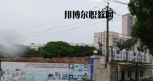 南寧民族歌舞藝術(shù)職業(yè)技術(shù)學(xué)校怎么樣、好不好