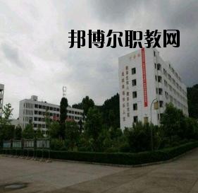 遂寧應(yīng)用高級技工學(xué)校2020年報名條件、招生要求、招生對象