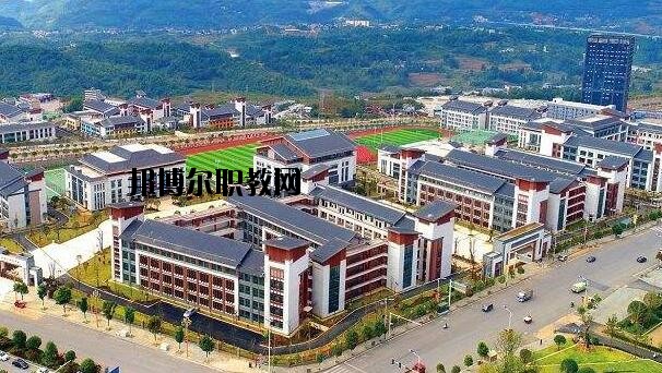 大方綜合職業(yè)技術(shù)學(xué)校2020年報名條件、招生要求、招生對象