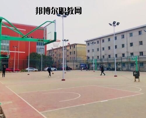 新鄉(xiāng)工業(yè)學(xué)校怎么樣、好不好
