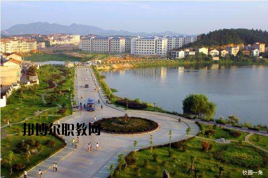黃岡華晟中等專業(yè)學校怎么樣、好不好