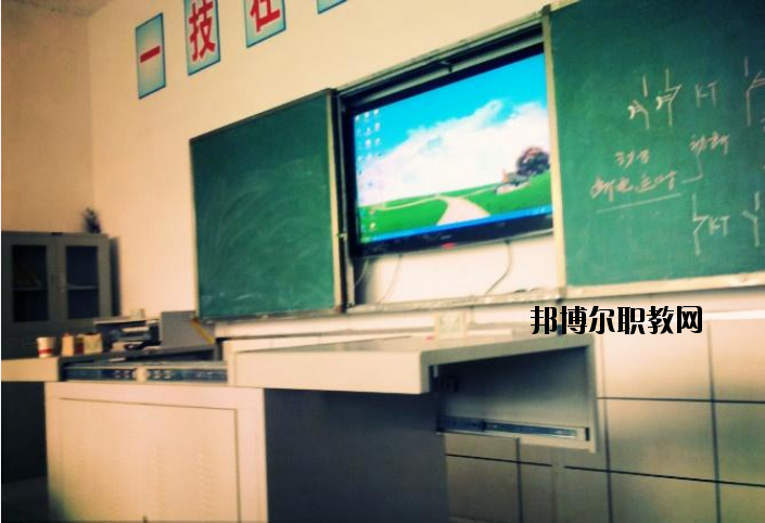 四川省隆昌縣城關(guān)職業(yè)中學(xué)2020年報名條件、招生要求、招生對象