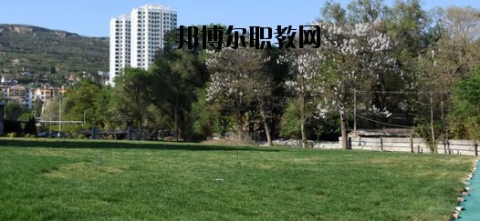天水岷山技工學(xué)校2020年報名條件、招生要求、招生對象