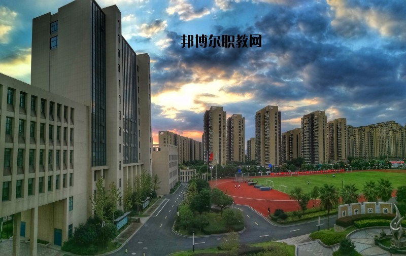 余杭區(qū)塘棲職業(yè)學(xué)校2020年報(bào)名條件、招生要求、招生對象