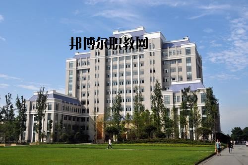南充通信運輸職業(yè)學校2020年報名條件、招生要求、招生對象