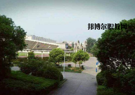南昌經濟管理學校2020年招生辦聯(lián)系電話