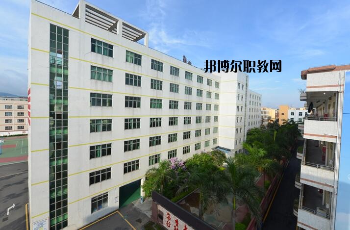 深圳寶山技工學(xué)校2020年報(bào)名條件、招生要求、招生對(duì)象