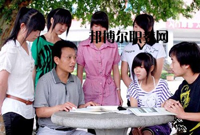 內(nèi)江奮發(fā)職業(yè)學(xué)校2020年報(bào)名條件、招生要求、招生對(duì)象