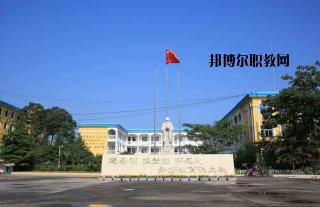 鄭州外資企業(yè)管理中等專業(yè)學(xué)校2021年報(bào)名條件、招生要求、招生對象