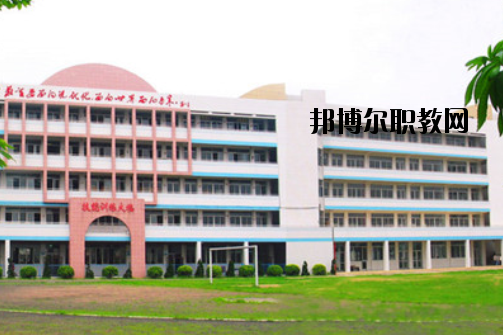 廣東輕工業(yè)技師學院學校怎么樣、好不好