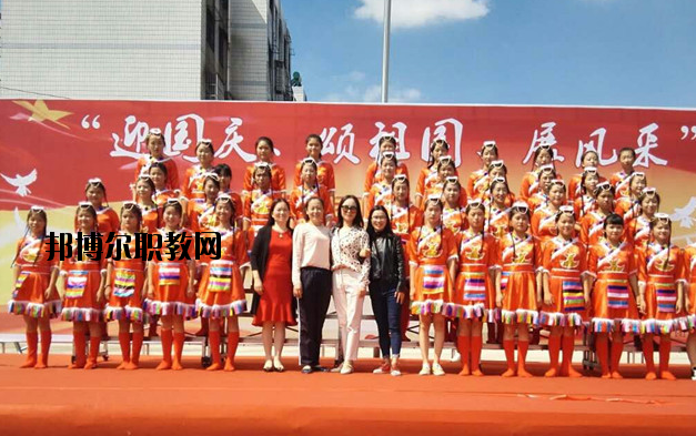 阜陽現(xiàn)代職業(yè)教育學(xué)校2020年報(bào)名條件、招生要求、招生對(duì)象