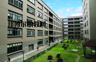 成都信息工程職業(yè)技術(shù)學(xué)校怎么樣、好不好