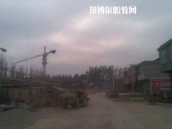 沈丘職業(yè)教育中心2021年報(bào)名條件、招生要求、招生對(duì)象