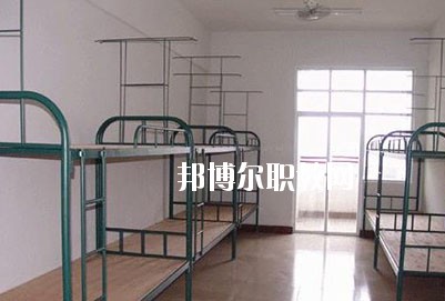 信陽(yáng)中等專(zhuān)業(yè)技術(shù)學(xué)校2021年宿舍條件
