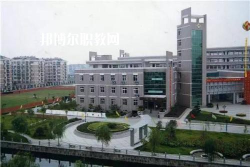 樂至縣回瀾職業(yè)中學(xué)2020年報(bào)名條件、招生要求、招生對象