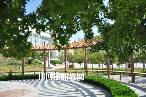 樂(lè)山沙灣職業(yè)高級(jí)中學(xué)怎么樣、好不好
