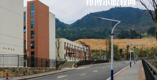 貴州建設(shè)職業(yè)技術(shù)學(xué)院中職部2020年報(bào)名條件、招生要求、招生對(duì)象