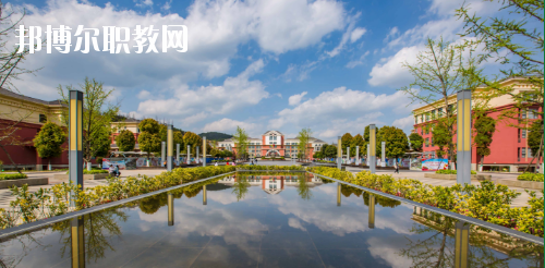 貴陽幼兒師范高等?？茖W(xué)校(中職部)2020年招生辦聯(lián)系電話