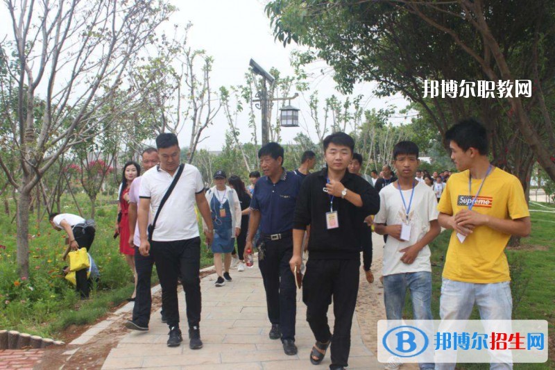 中國共產(chǎn)主義青年團(tuán)河南省團(tuán)校2021年報(bào)名條件、招生要求、招生對象